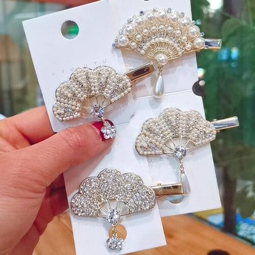 New Fashion luxury pearl rhinestone geometric fan-shaped feathers Word folder Bangs Hairgrip Women girl Barrette Hair Accessorie