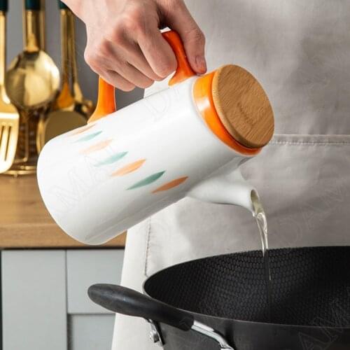 White Ceramic Oil Dispenser Bottle Color Glaze Porcelain Soy Sauce Cruet Condiment Dispenser Olive Oil Bottles Home Decor Modern