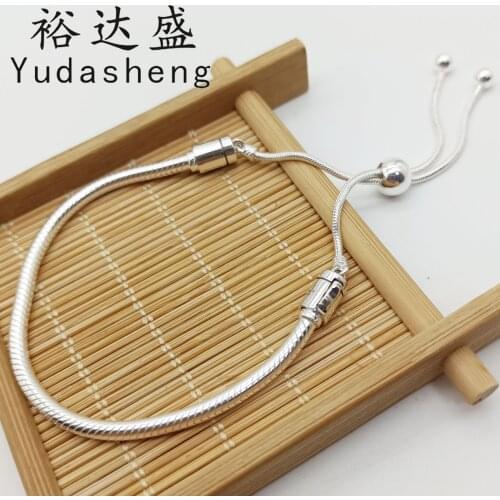 Fashion Jewelry Moments Snake Chain Slider Bracelet As an ideal gift for friends and lovers