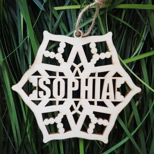 10pcs Laswe Cut Personalized Custom 10 Names Wooden Snowflakes Shape Christmas Tree Decorations Ornaments Hanging Crafts