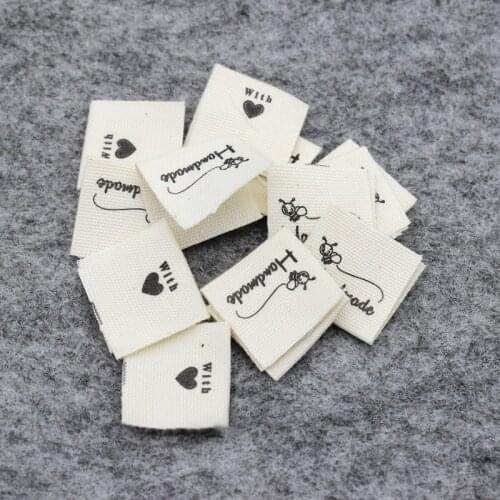 100Pcs Cloth Labels Tags Handmade With Love Label For Clothes DIY Hat Bags Hand Made Fold Sewing White Cotton Trademark Cartoon