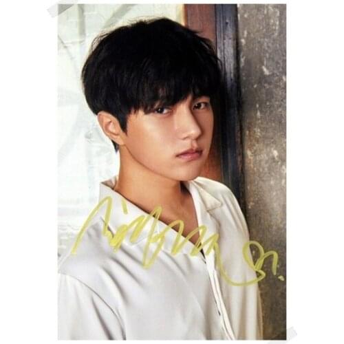 Signed INFINITE Kim Myung Soo autographed photo K-POP 6 inches free shipping 102017