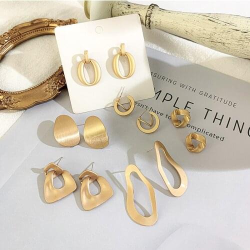 2020 New Womens Fashion Vintage Irregular Circle Matte Metal Gold Color Stud Earrings For Women Fashion Geometric Jewelry Gifts