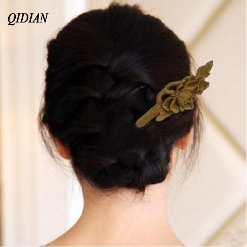 QIDIAN Exquisite Multi Style Thuja Hairpin Carving Craft Anti-static Massage Hairpin - Vintage Chinese Art Work Set for Women