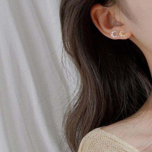 Delicate Jewelry Moon Earrings Fashion Hollow Hot Selling Delicate Design Shiny Zircon Earrings For Party Gifts