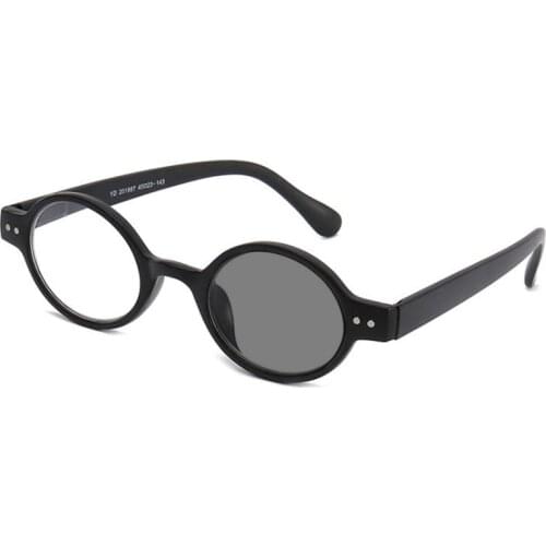 Photochromic Retro Oval Rivets Women Myopia Sunglasses Students Spring Hinge Nearsighted Glasses Men Driving Fishing Spectacles