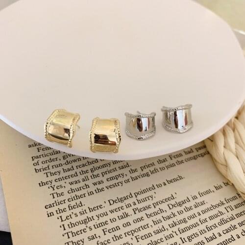 LOVOACC Minimalist Metallic Chunky Earrings for Women Wide Gold Color Alloy Irregular Geometric Hoop Earrings Statement Jewelry