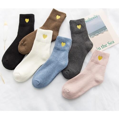 2 Pairs women Winter 2019 love embroidery female socks thick warm terry socks ladies towel cotton tube bottom socks wholesale