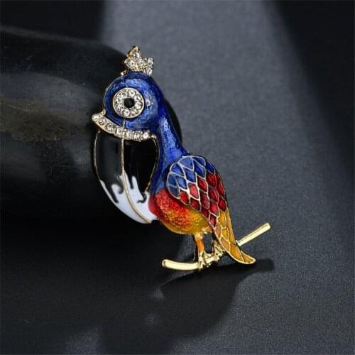 Charm Colorful Enamel Pin toucan Brooch Men Womens Alloy Rhinestone Cute Bird Brooches For Suits Dress Banquet Badges Pins Gift