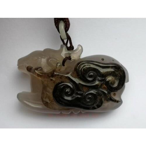 YIZHU CULTUER ART Collection Rare China Natural Agate Jade Hand Carving Lucid Ganoderma Sheep Statue Pendant
