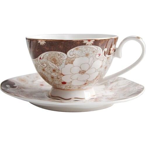 China Bone English Teacup and Saucer Set Afternoon Tea European Turkish Ceramic Coffee Set Dessert Plate Retro Coffee Cup AA60BD