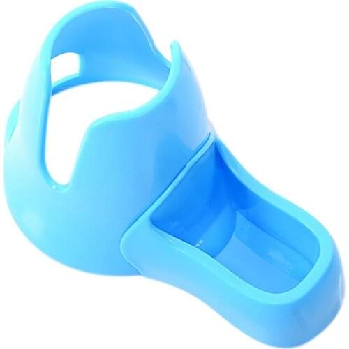 1 PCS Hamster Water Bottle Holder Plastic Rabbit Food Feeder Bracket Small Pets Food Bowl For Rodent Gerbil Feeders Accessories