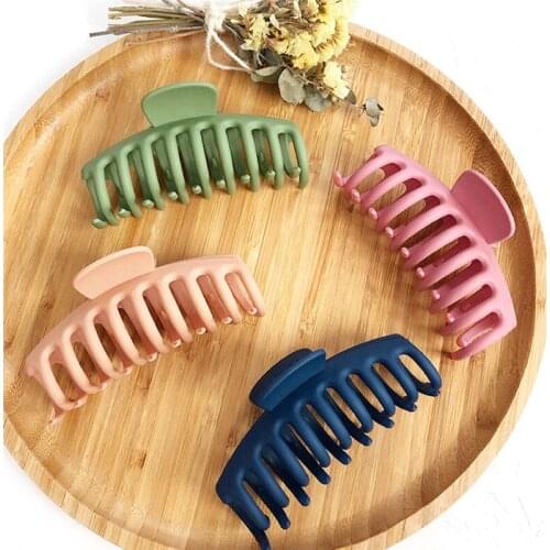 1Pc Korean Solid Big Hair Claws Elegant Frosted Plastic Hair Clips Hairpins Barrette Headwear for Women Girls Hair Accessories