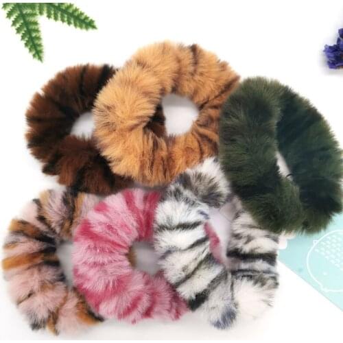 2pcs Fashion Plush Rubber Bands Leopard Pattern Women Girls Faux Fur Furry Soft Elastic Hair Bands Sweet Hair Accessories