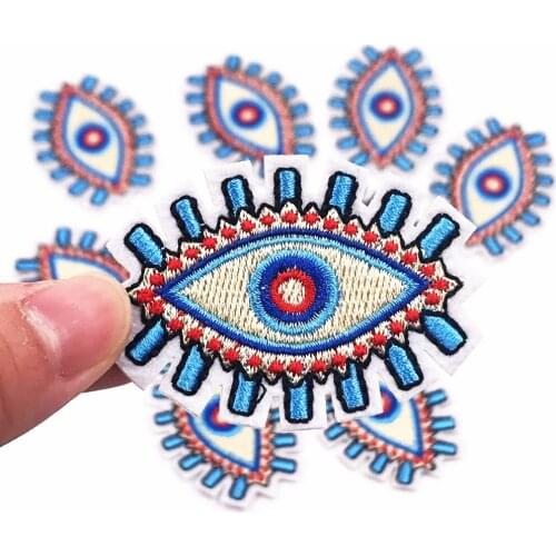 Wholesale 10Pcs Eyes Embroidered Iron on Patches for Clothing DIY Apparel Accessories Garment Stickers Appliques Badges