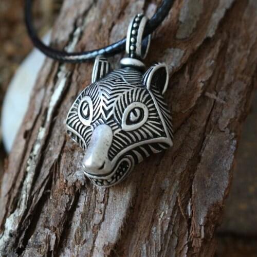 Lanseis1pcs Wolf amulet Pendant. Wolf Fenrir pendant Viking Wolf Head pendant Animal totem Guardian totem Spirit Keeper