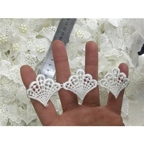 70yards Ceam white Polyester chemical Lace Victorian lace Trim diy crafted sewing wholesale wide3.2cm