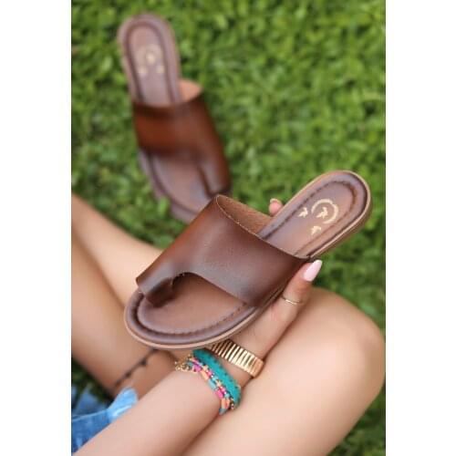 Women 2021 New Summer Designer Sandalias Mujer Gladiator Basement Sandals Made In Turkey Flip Flops Sandals Casual Stylish Luxury