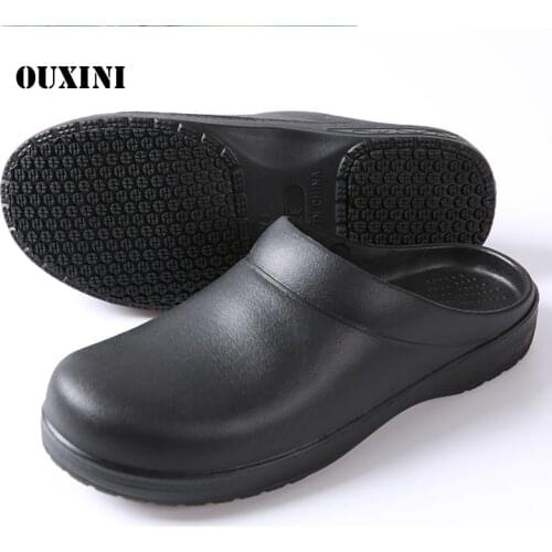 Chefs shoes Non-slip Kitchen Work Shoes Oil-Proof Water-Proof for the Chef Master Cook Hotel Restaurant Slippers Sandals Flat