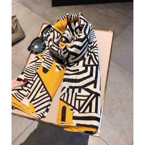 2020 New Geometry Print Scarf Shawls Long Women Soft Geometric Print Scarves Wrap Hijab Beach Scarves 3 Color Free Shipping