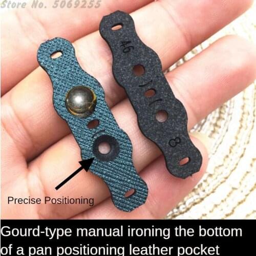 30pcs/lot 1.8mm Microfiber Dimple Positioning Leather Pouch Slingshot Sports Leather Pouch Outdoor Hunting Catapult