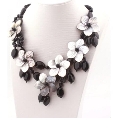 Natural Round Black Agates Sea Shell Flower Exaggerated Design Fashion Long Necklace For Women Christmas Gift Necklace 45 CM