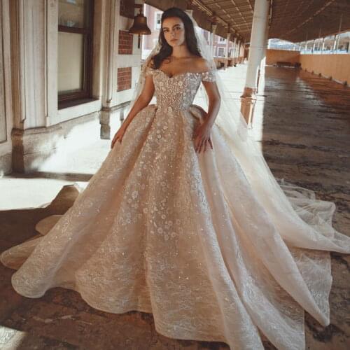 Luxury Champagne Wedding Dresses 2020 A Line Applique Beads Vestidos De Novia Lace Customize Sweep Train Country Bridal Gowns