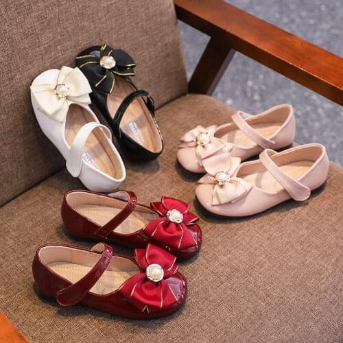 2020 Autumn New Girls Princess Shoes Korean Cute Bow Pearl Girls Nude Shoes Hook and Loop Princess Shoes
