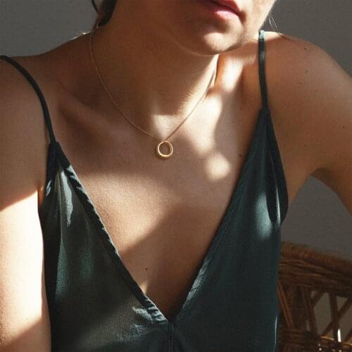 100% Stainless Steel Interlocked Circle Necklace Pendant Minimalist Layering Jewlery