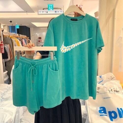 The new summer 2021 Dongdemun Korea INS style urban leisure print sports suit fashion solid color two-piece set