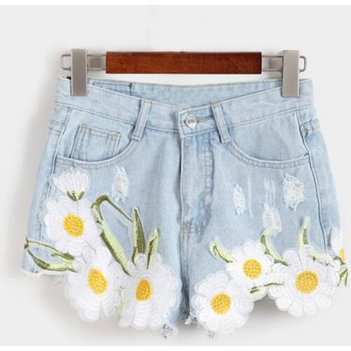 Ladies New 2018 Arrival Denim Shorts Vintage High Waist Flower Embroidery Jeans Shorts GirlsStreet Wear Sexy Plus Size Shorts