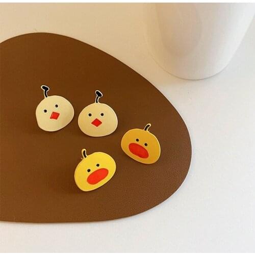 Origin Summer Fashion Cute Spray Yellow Chick and Duck Dangle earrings for Women Unique Design Metal Party earrings Jewelry
