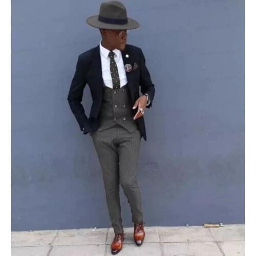 2021 Elegant Grey Stripe Double Breasted Vest Pant Black Men Suit Slim Fit Wedding Business Groom Tuxedos Costume Mariage Homme