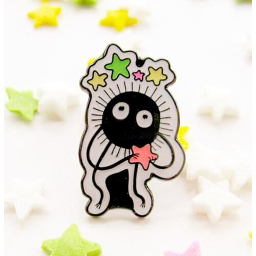 Soot Sprite Holding a Pink Star Brooch Pins Enamel Metal Badges Lapel Pin Brooches Jackets Jeans Fashion Jewelry Accessories