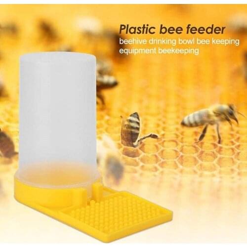 Plastic Beekeeping Feeder Honey Bee Nest Door Watering Feeding Box Bee Tools Supplies Feeding Drinker Box Equiment For Keepers