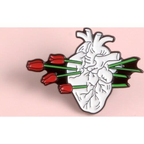 Red Rose Crossing Heart Enamel Loving Heart Organ Brooch Denim Jeans shirt bag Wooing Heart Jewelry Gift for Friends Couple