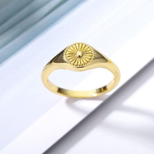 Fashion Round Flower Ring For Women Party Jewelry Simple Circular Copper Ring Design Friend Best Gift