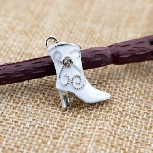 High Quality 10pcs 16x20mm White Zinc Alloy Metal Charms Silver Tone Plated Boots Pendant Jewelry Necklace DIY Beads Pendants