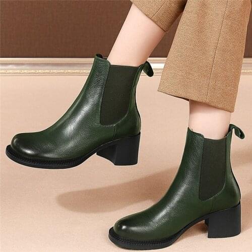 Punk Winter Warm Shoes Women Genuine Leather Chunky High Heels Platform Pumps Shoes Female High Top Round Toe Motorcycle Boots