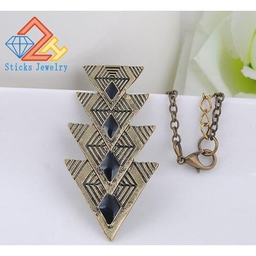 Vintage Necklace Pendant for Women Plated Bronze Geometric Arrow Shape Enamel Sexy Necklace Sticks Jwewlry