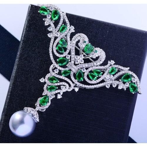 Elegant Cubic Zirconia Double Swan Brooches for Women Green Crystal Rhinestone Pearl Brooch Animals Badge Pin Gorgeous Jewelry