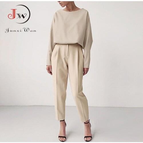 Junxi Wan Women's Pants