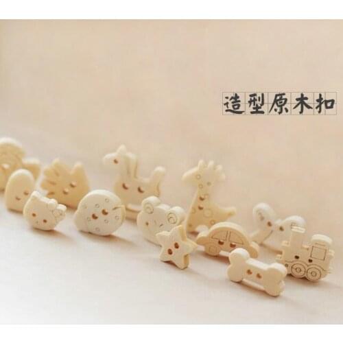 600pcs Mix Wooden Buttons Burlywood Decorative heart flower animie Buttons 2-Hole Fit Sewing Scrapbooking Craft DIY