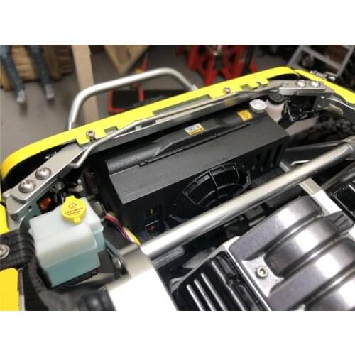 1PC FANT JKMAX Wrangler Simulated Wiper Pot Mini Water Tank Engine Compartment Decoration Tanks for RC Cars Spare Parts