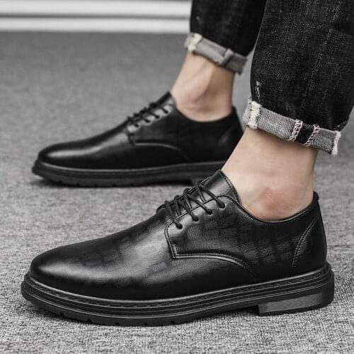 Mens Casual Leather Shoes Thick soled Formal Shoes Fashion Brogue Shoes Elegant Leisure Walk Oxford Male Shoes Zapatos Hombre