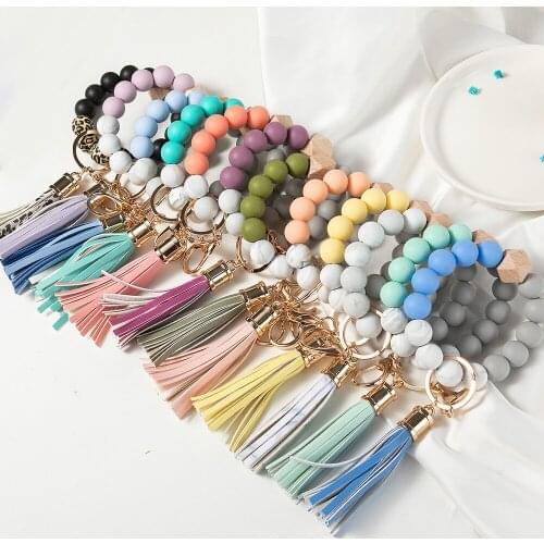 2021 New Soft pottery Keychain For Keys Tassel Wood Beads Bracelet Keyring For Women Accessories Multicolor Keychain Wholesale