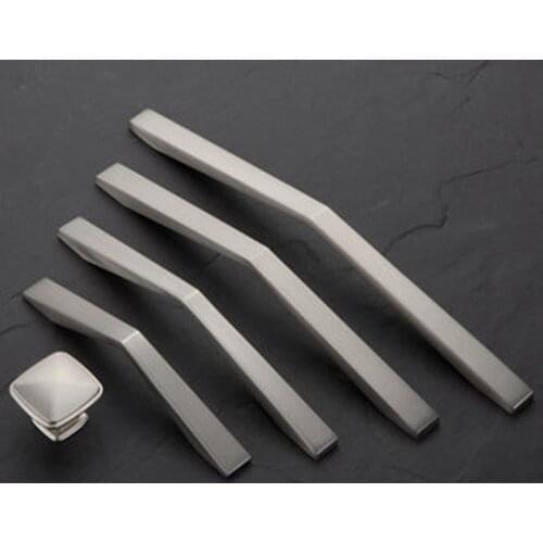 Black wardrobe handle cabinet door handle modern minimalist cabinet cabinet kitchen door Nordic matte black European drawer