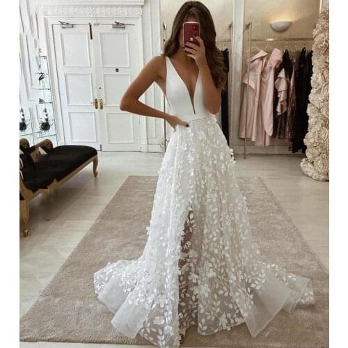 Spaghetti Sequined A Line Wedding Dresses Beaded Tiered Bridal Gowns Deep V Neck Court Trian Tulle Backless Vestidos De Novia