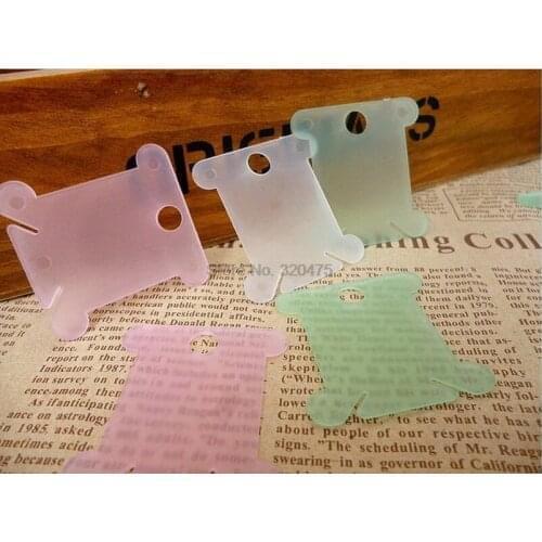 By dhl 200pack high quality 100Pcs/Pack Embroidery Floss Craft Thread Bobbin Cross Stitch Storage Holder Plastic