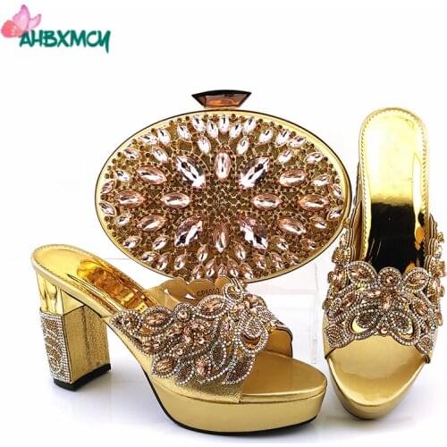 Latest Italian Design African Women Shoes and Bag in Gold Color High Quality Comfortable Heels with Platform for Wedding Party